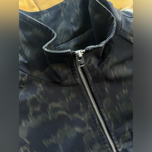 COS Men’s Animal-Print Jacket - Picture 2 of 4